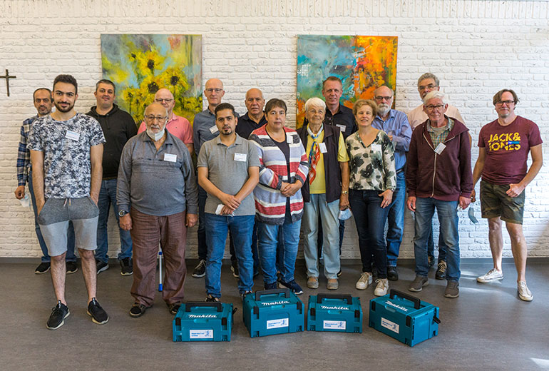 Helferinnen und Helfer